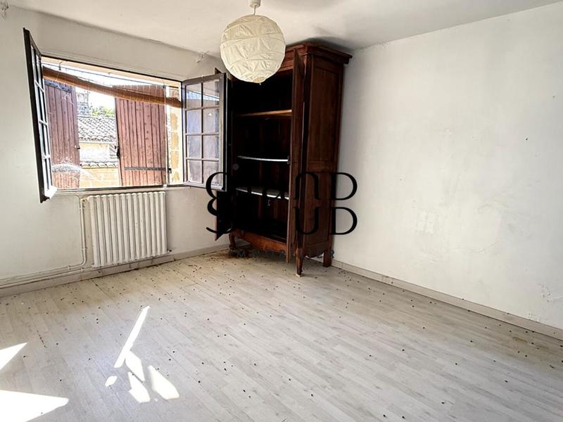 Maison de village - 250 m² - 7 pièces