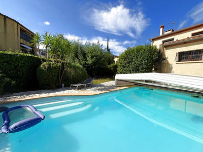 Maison - 180 m² - 6 pièces