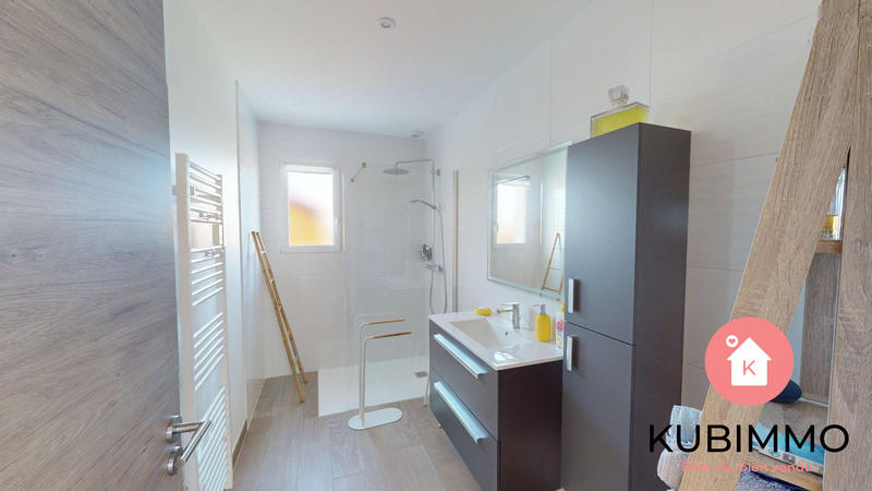 Maison - 101 m² - 4 pièces