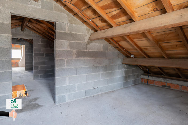 Maison - 95 m² - 5 pièces