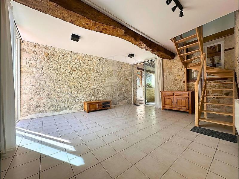 Corps de ferme - 160 m² - 8 pièces