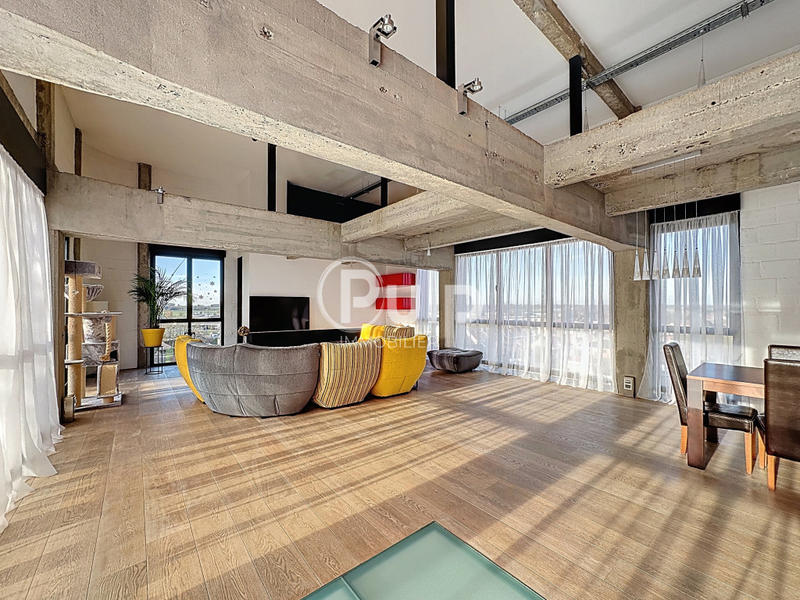 Penthouse - 289 m² - 6 pièces