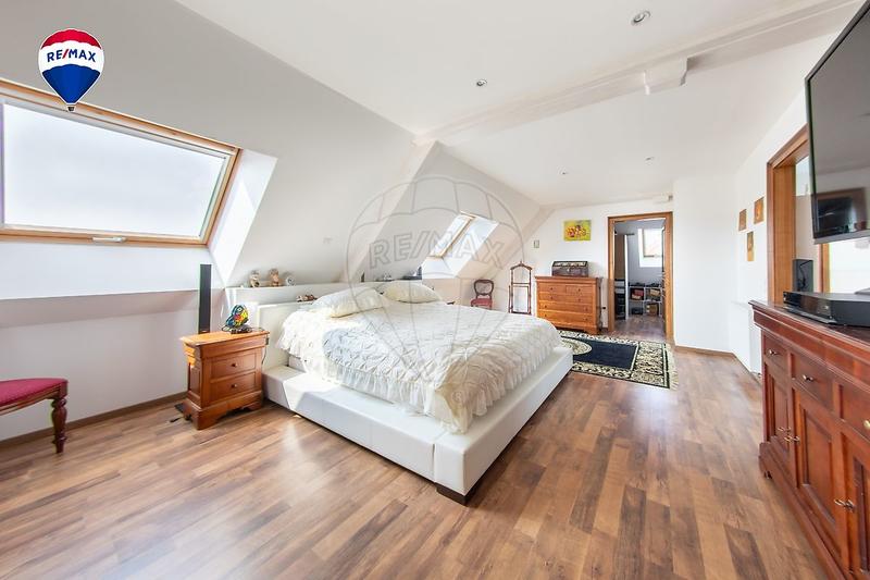 Maison - 306 m² - 6 pièces