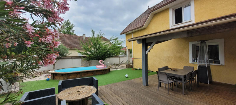Maison - 184 m² - 8 pièces