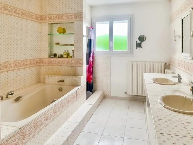 Maison - 174 m² - 6 pièces