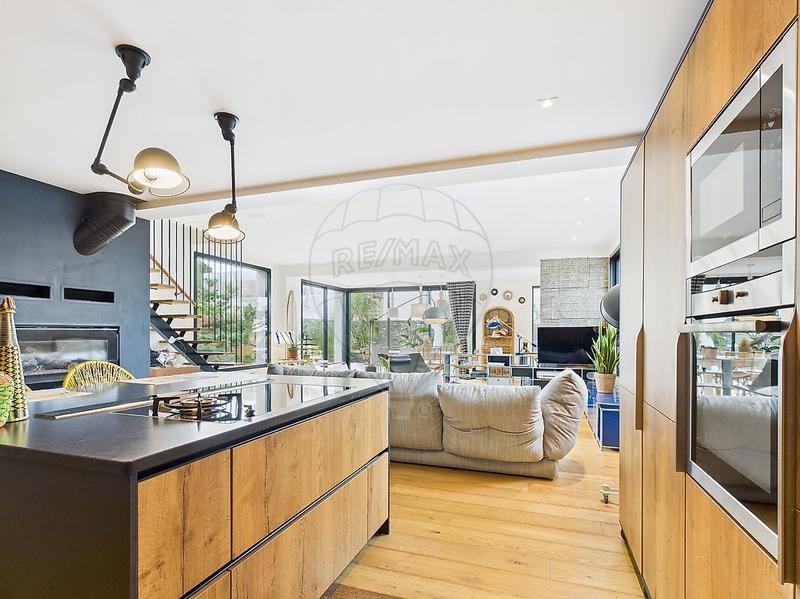 Maison - 175 m² - 6 pièces