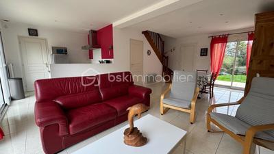 Maison traditionnelle - 80 m² - 5 pièces