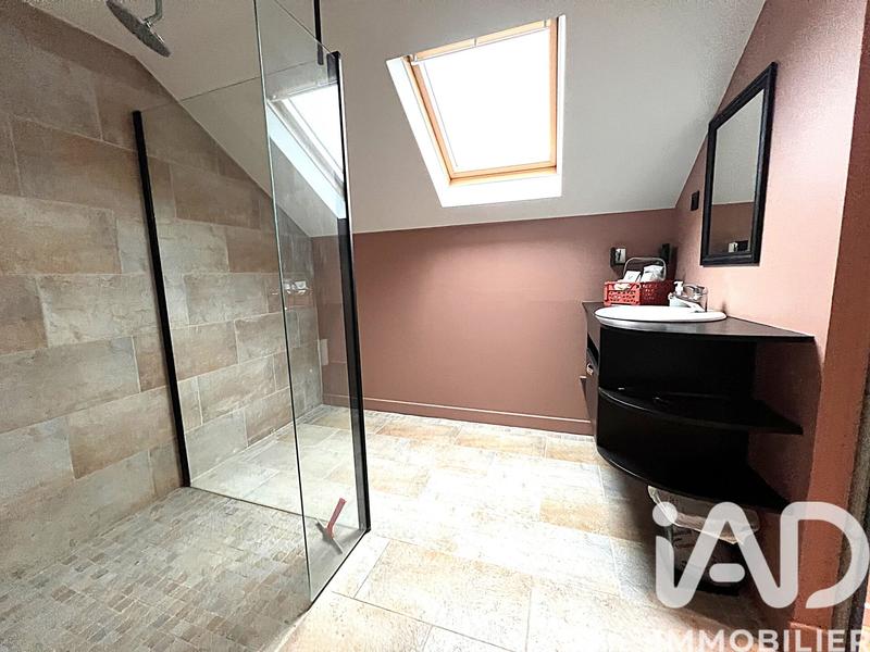 Maison - 143 m² - 5 pièces