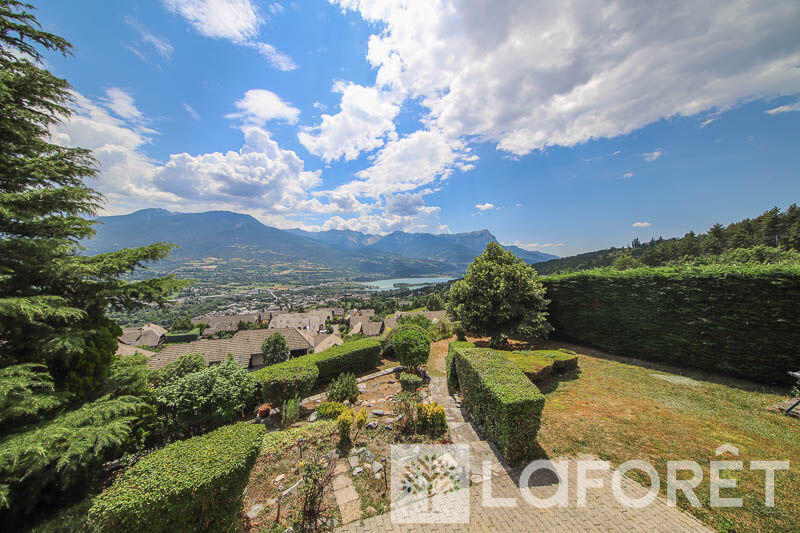 Maison - 171 m² - 5 pièces