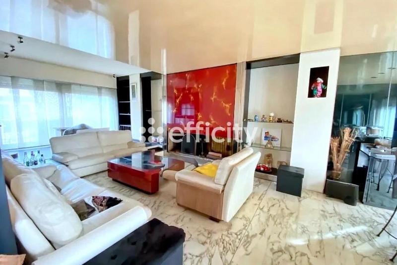 Pavillon - 310 m² - 12 pièces