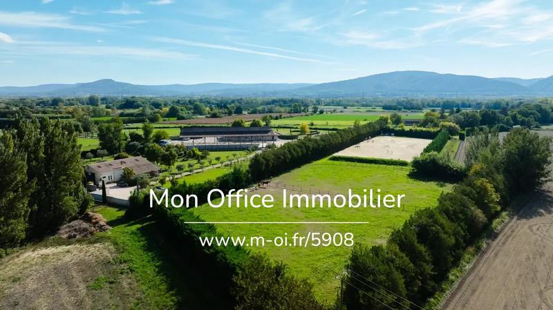 Maison - 340 m² - 7 pièces