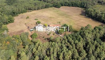 Maison - 190 m² - 8 pièces