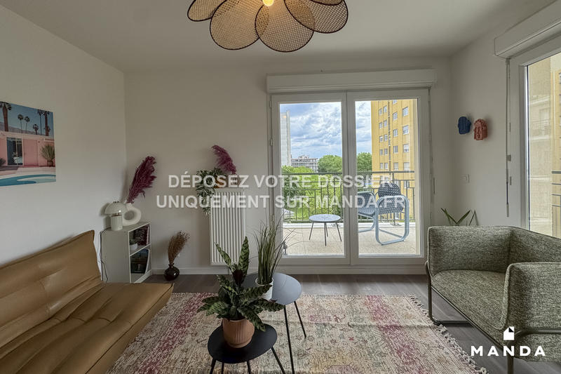 Chambre - 9 m² - 4 pièces