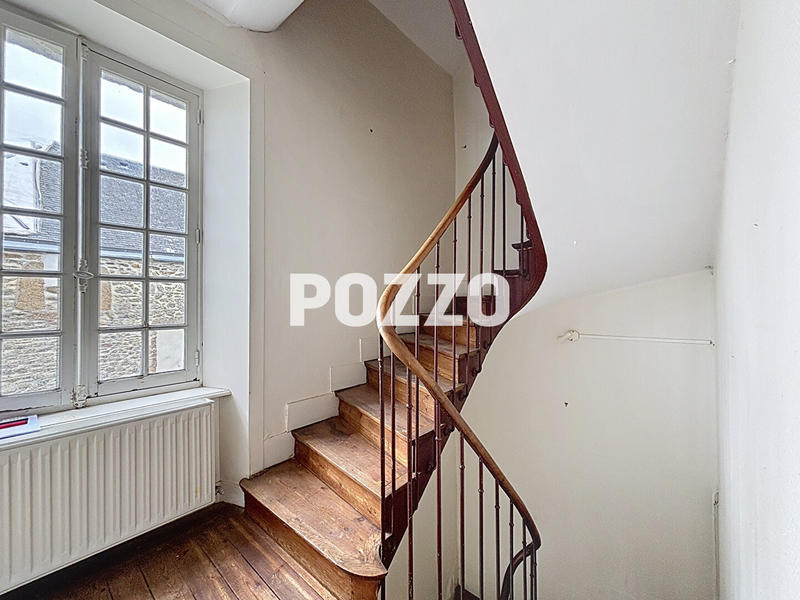 Maison - 199 m² - 2 pièces