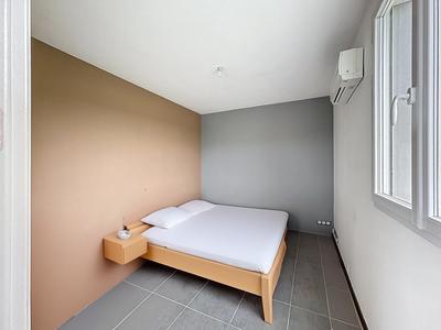 Maison - 204 m² - 7 pièces