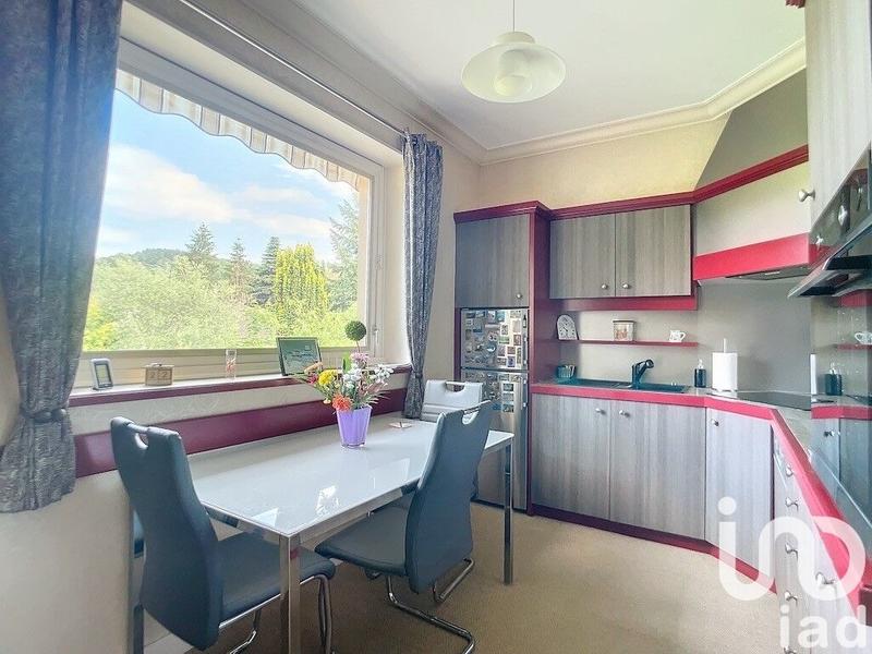 Maison - 205 m² - 8 pièces