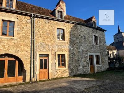 Propriété - 300 m² - 7 pièces