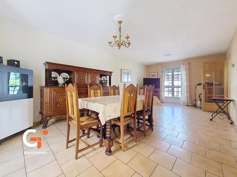 Maison - 90 m² - 5 pièces