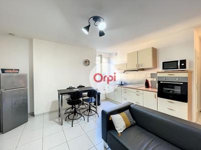 Immeuble - 35 m² - 2 pièces