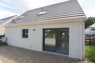 Maison - 97 m² - 5 pièces