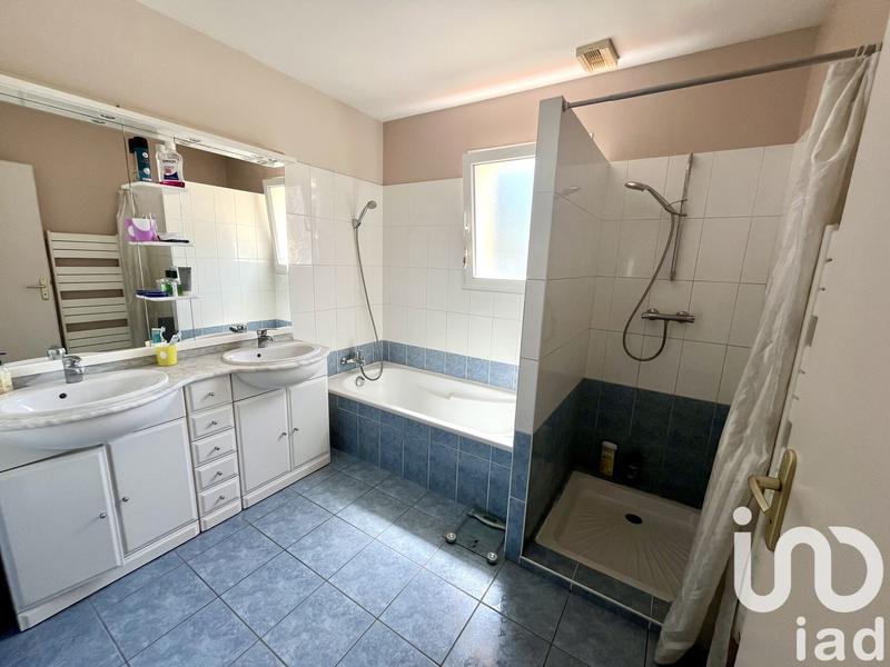 Maison - 176 m² - 8 pièces