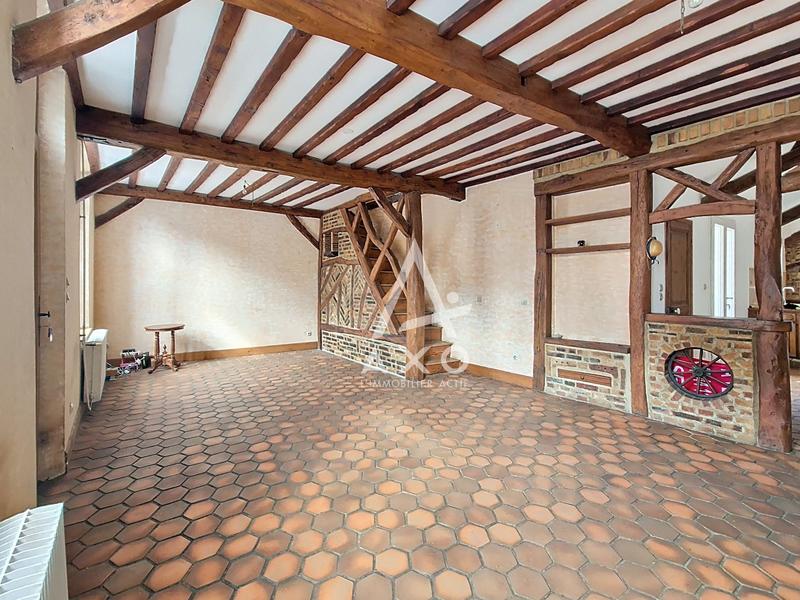 Maison - 91 m² - 5 pièces