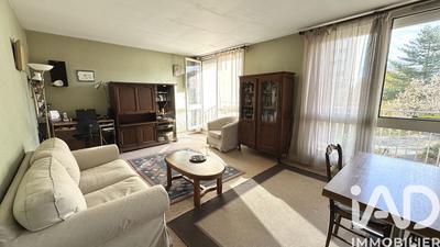 Appartement - 92 m² - 4 pièces