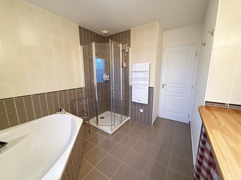 Villa - 169 m² - 7 pièces