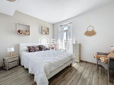 Maison - 105 m² - 4 pièces