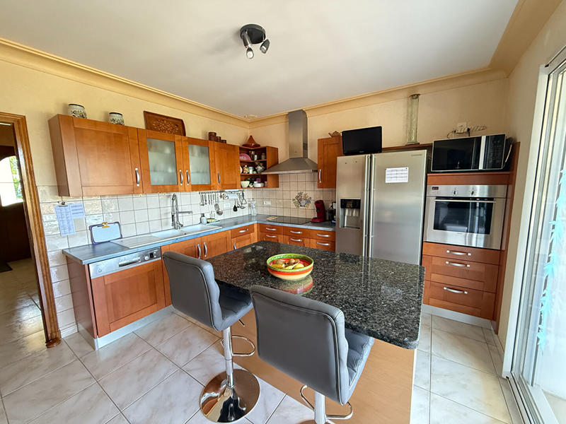 Maison - 174 m² - 6 pièces