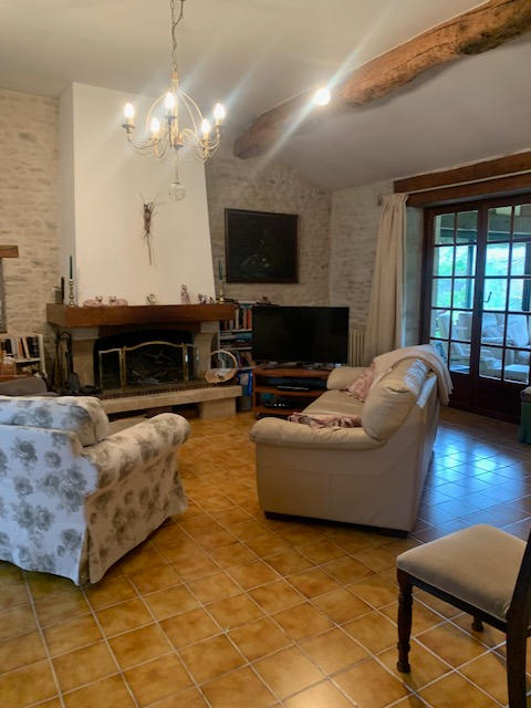 Maison - 157 m² - 10 pièces