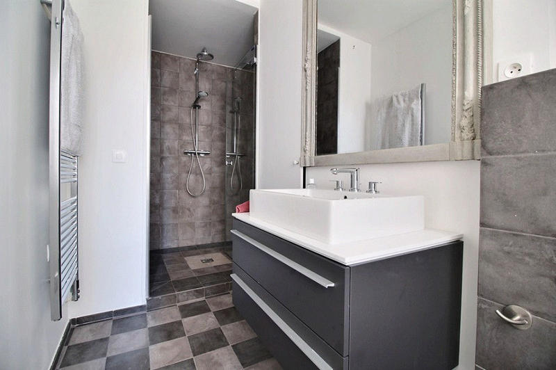 Appartement - 90 m² - 4 pièces