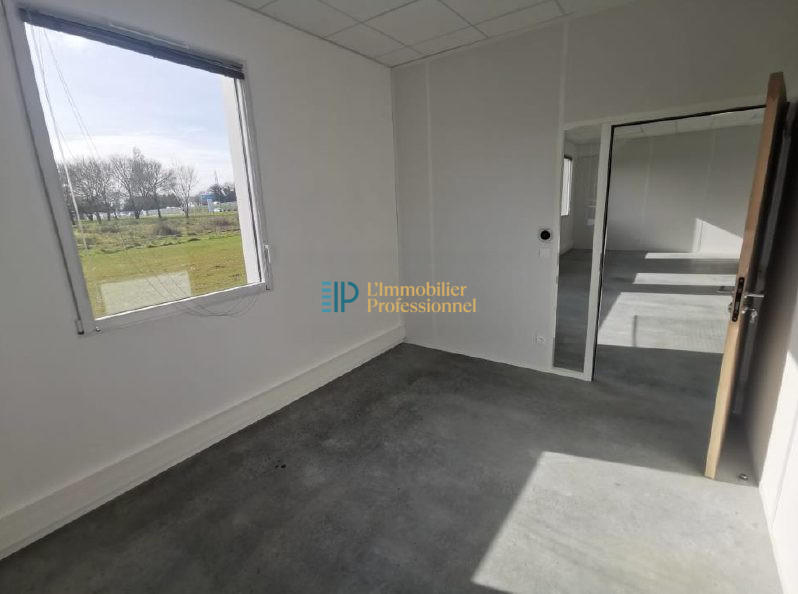 Bureau - 135 m² - 5 pièces