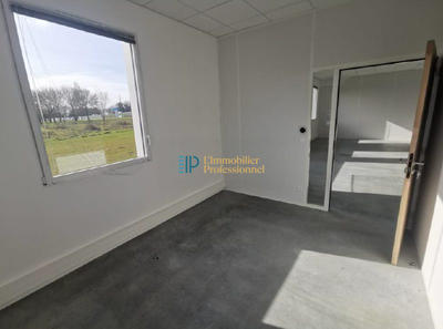 Bureau - 135 m² - 5 pièces