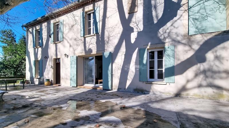 Mas - 206 m² - 7 pièces