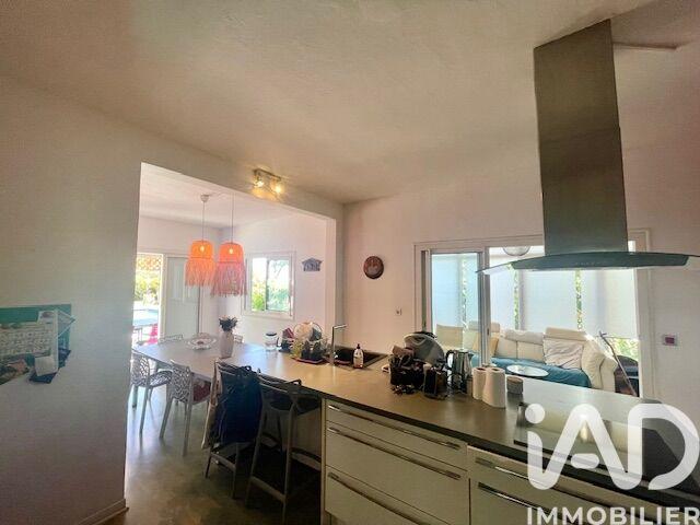 Maison - 195 m² - 7 pièces