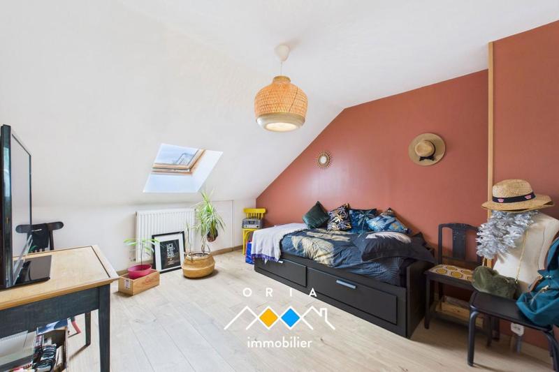 Pavillon - 92 m² - 5 pièces