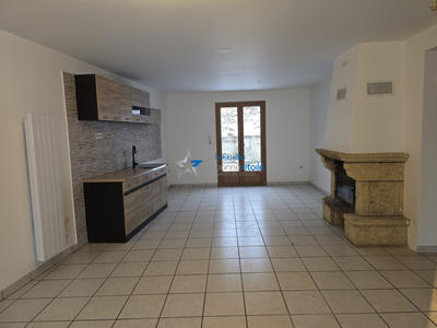 Maison - 99 m² - 5 pièces