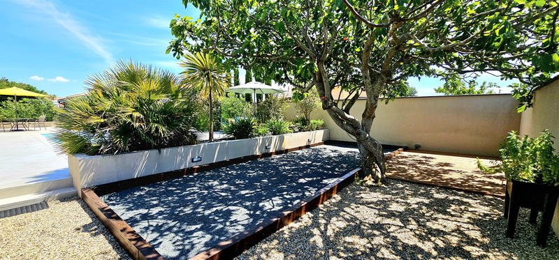 Maison - 250 m² - 10 pièces