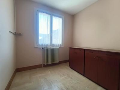 Maison traditionnelle - 170 m² - 7 pièces