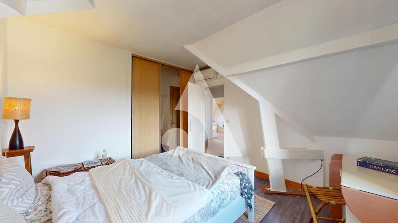 Maison - 103 m² - 7 pièces