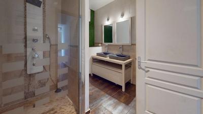 Immeuble - 256 m² - 13 pièces