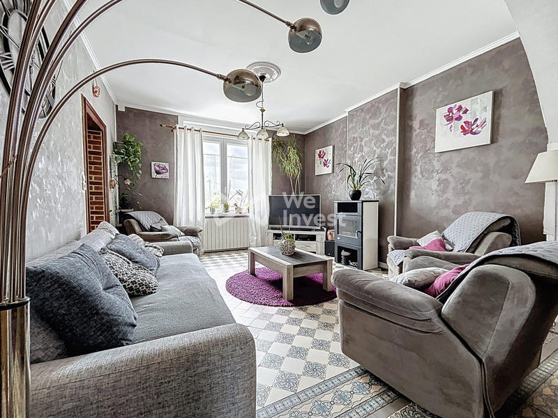 Maison - 204 m² - 7 pièces