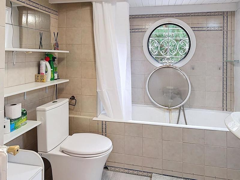 Appartement - 100 m² - 2 pièces