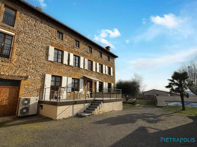 Maison - 151 m² - 6 pièces