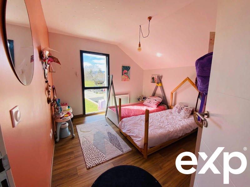 Maison - 102 m² - 4 pièces