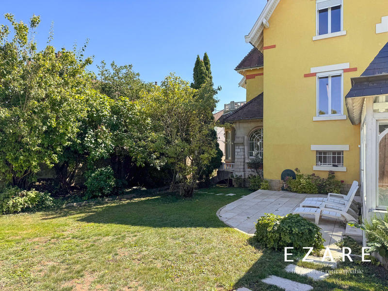 Maison - 160 m² - 5 pièces