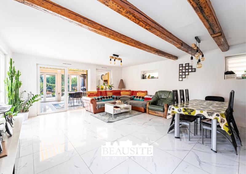 Maison ancienne - 182 m² - 7 pièces