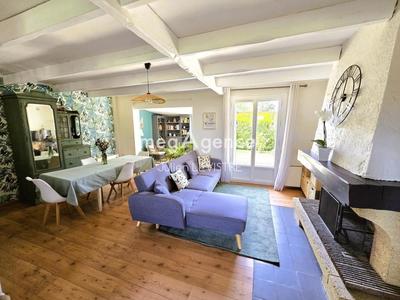 Maison - 95 m² - 4 pièces