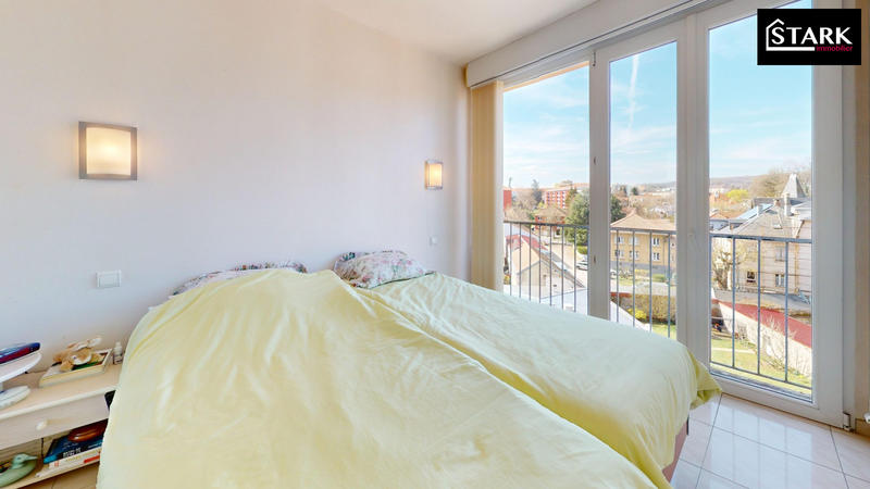 Appartement - 120 m² - 5 pièces